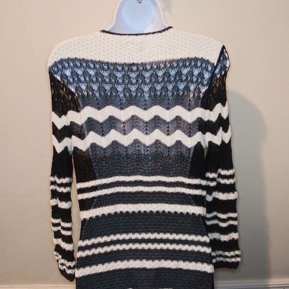 Chico's Black & Ivory Boho Retro 70's Striped Crocheted Long Cardigan/Swim Cover - Picture 7 of 11